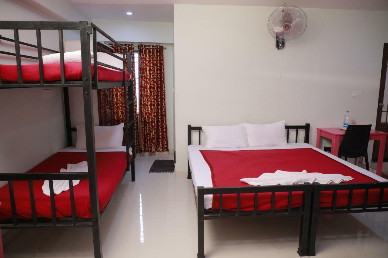 Pavithram Residency Bed and Breakfast Kollam Eksteriør billede